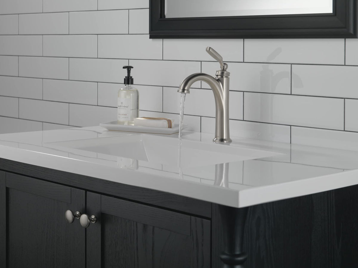 Delta Woodhurst Oil Rubbed Bronze Bathroom Faucet 1 Hole, Single Hole Bathroom Sink Faucet for Vanity, Metal Push-Pop Drain Assembly, Venetian Bronze 532-RBMPU-DST