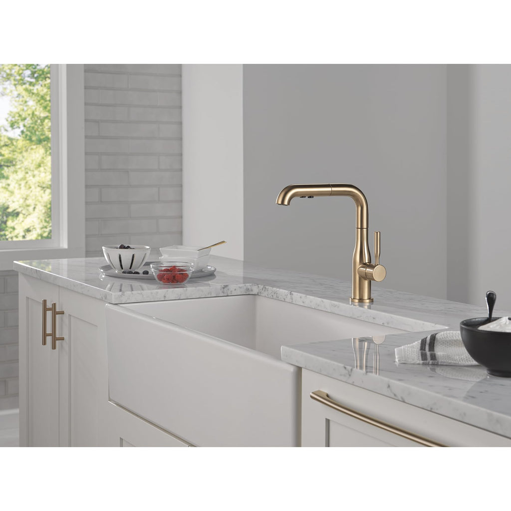Delta Almari Matte Black Kitchen Faucet with Pull-Out Sprayer, Modern Single Hole Kitchen Sink Faucet, Single Handle, Matte Black 16943-BL-DST