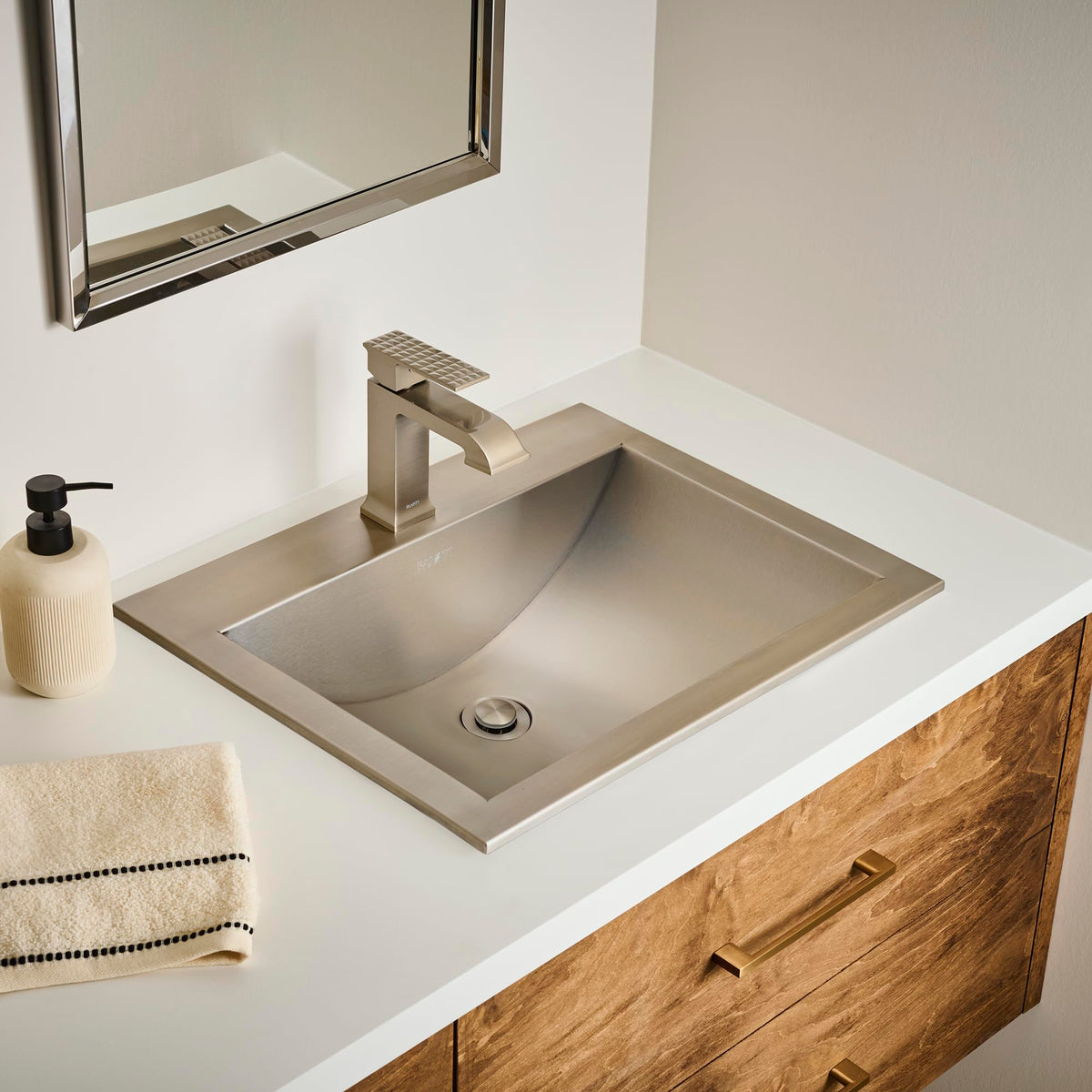 Ruvati 16x11-in Gunmetal Black 16-Gauge Bathroom Sink - RVH6107BL