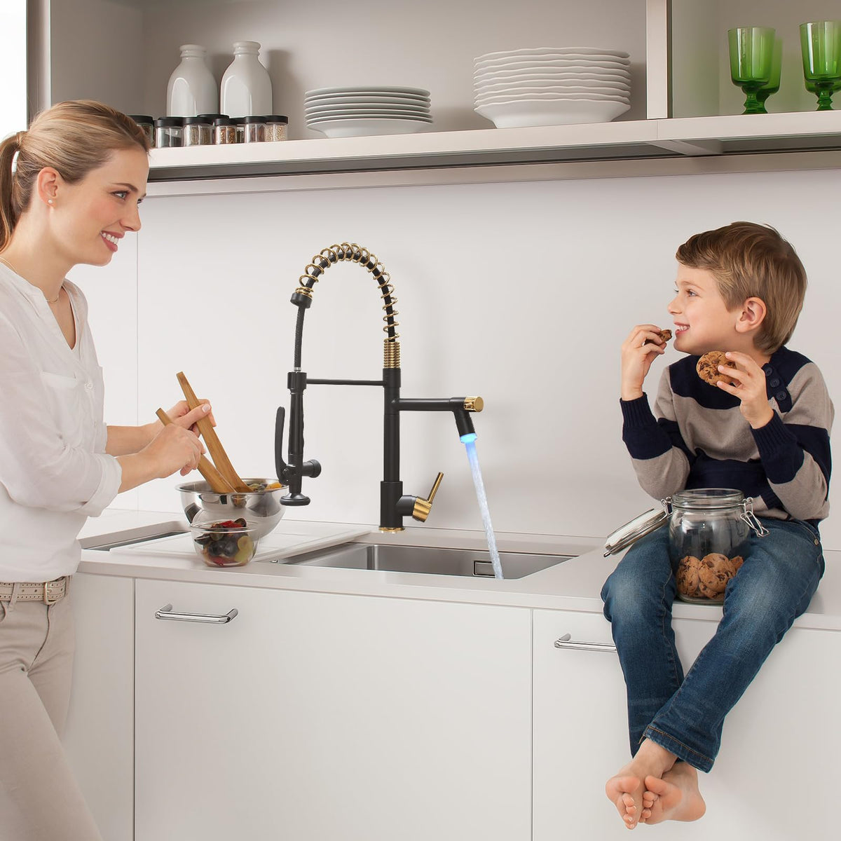 Fapully Black Kitchen Faucet,Commercial Pull Down Kitchen Sink Faucet