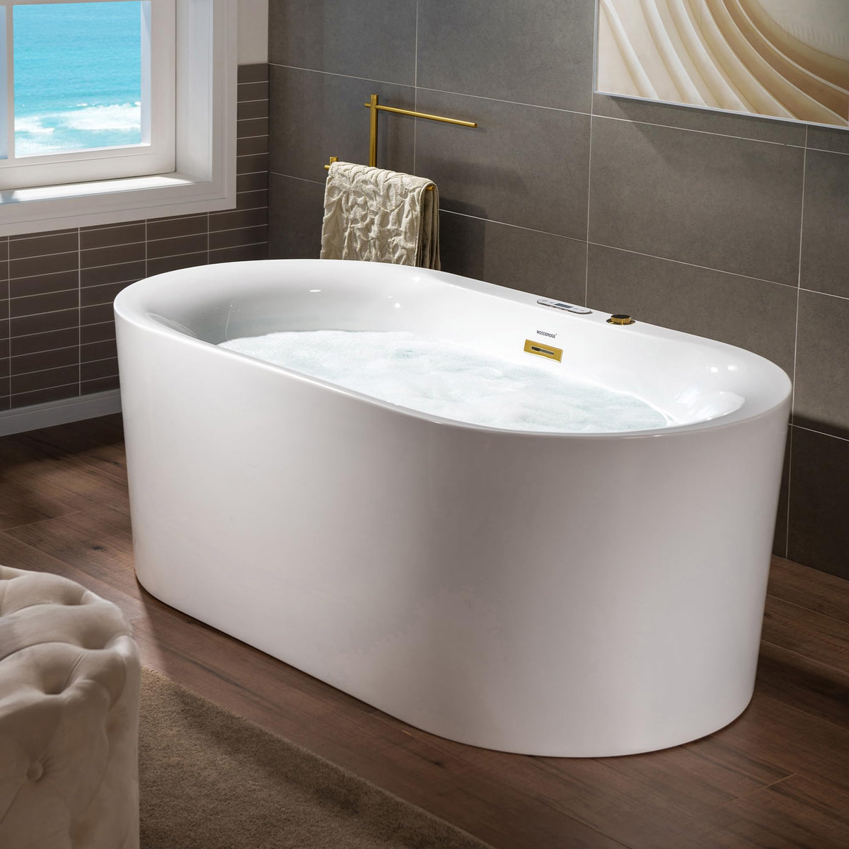 WOODBRIDGE 59" Ã 31-1/2" Compact Whirlpool & Air, Heated Soaking Bathtub