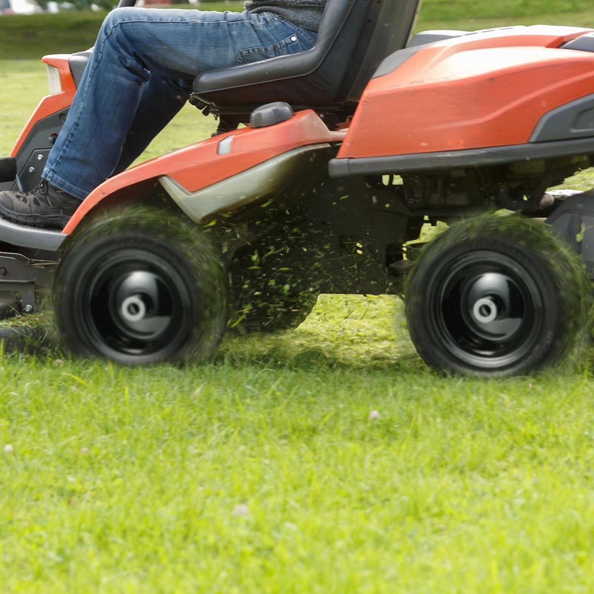 VEVOR Lawn Mower Tires with Rim, 20x8-8" Tubeless Tractor Tires, 2-Pack Tire and Wheel Assembly, S-Turf Pneumatic Tires with 3.5" Offset Hub and 3/4" Bushing Size, for Riding Mowers Lawn Tractors