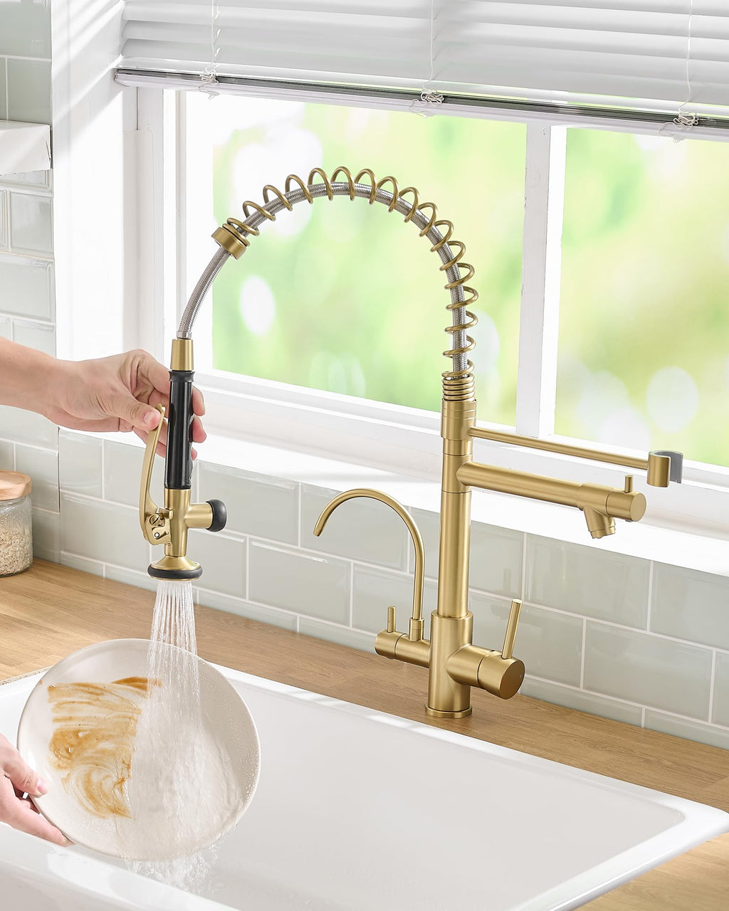 Fapully Black Kitchen Faucet,Commercial Pull Down Kitchen Sink Faucet