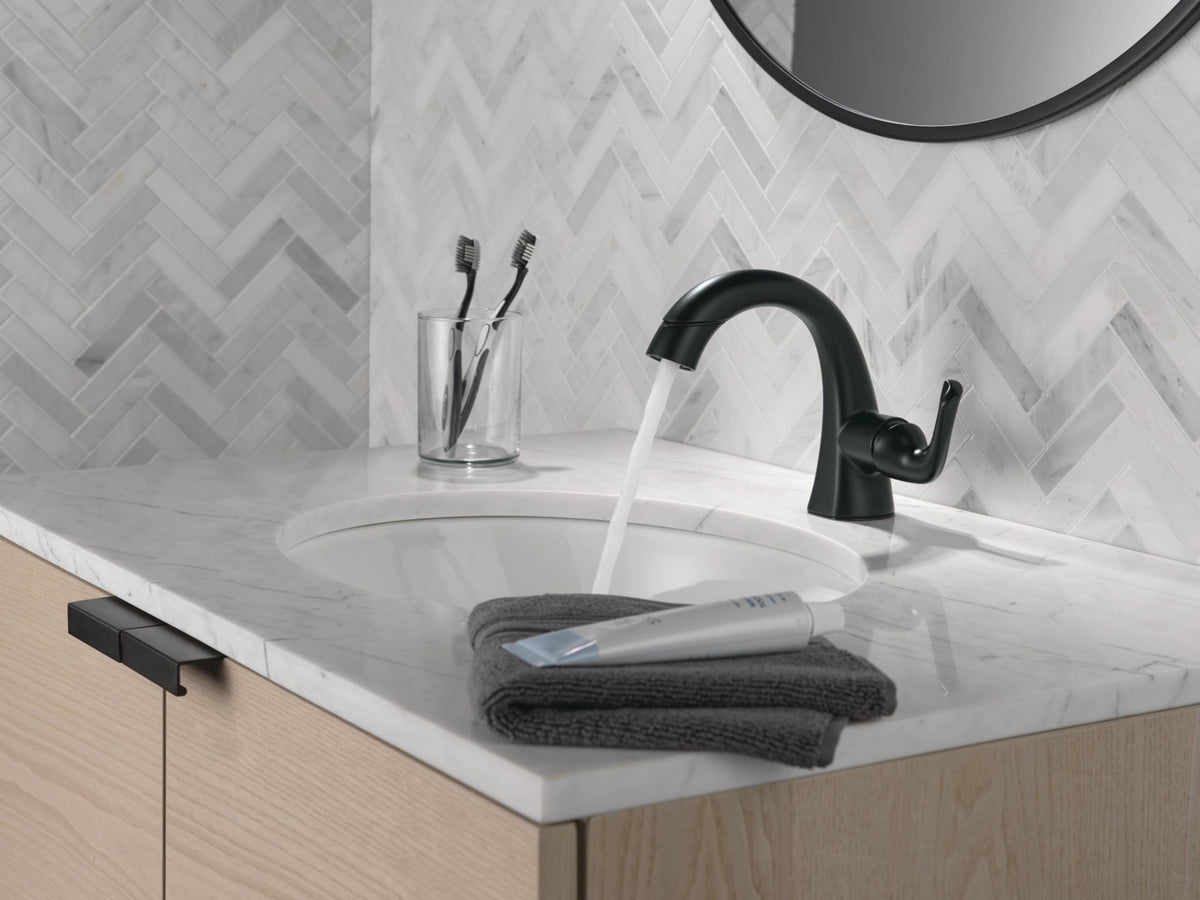 Delta Arvo Brushed Nickel Bathroom Faucet 1 Hole, Single Hole Bathroom Sink Faucet for Vanity, Push-Pop Drain Assembly, Spotshield Stainless 15840LF-SP