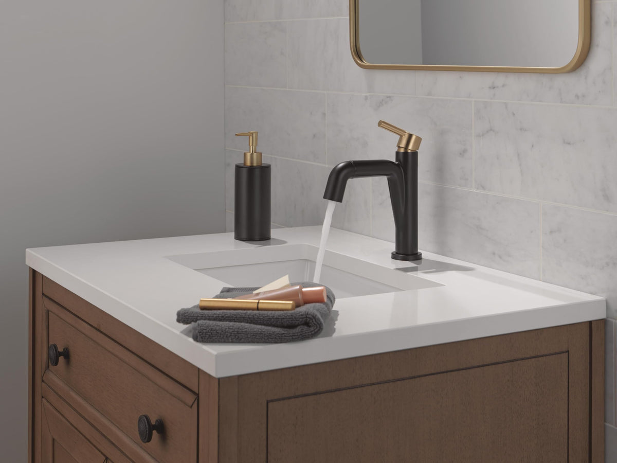 Delta Nicoli Brushed Gold Bathroom Faucet 1 Hole, Single Hole Bathroom Sink Faucet for Vanity, Push-Pop Drain Assembly, Champagne Bronze 15849LF-CZ