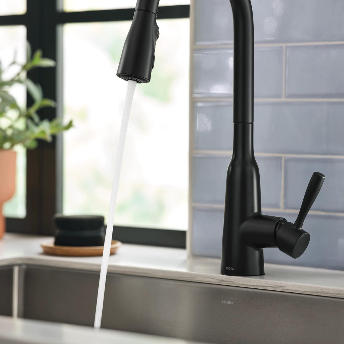 Moen Orivesi Stainless Pulldown Kitchen Faucet with Power Boost, Transitional Kitchen Faucet, One-Handle Single Hole High Arc, Easy Installation, Spot Resist Finish, 87891SRS