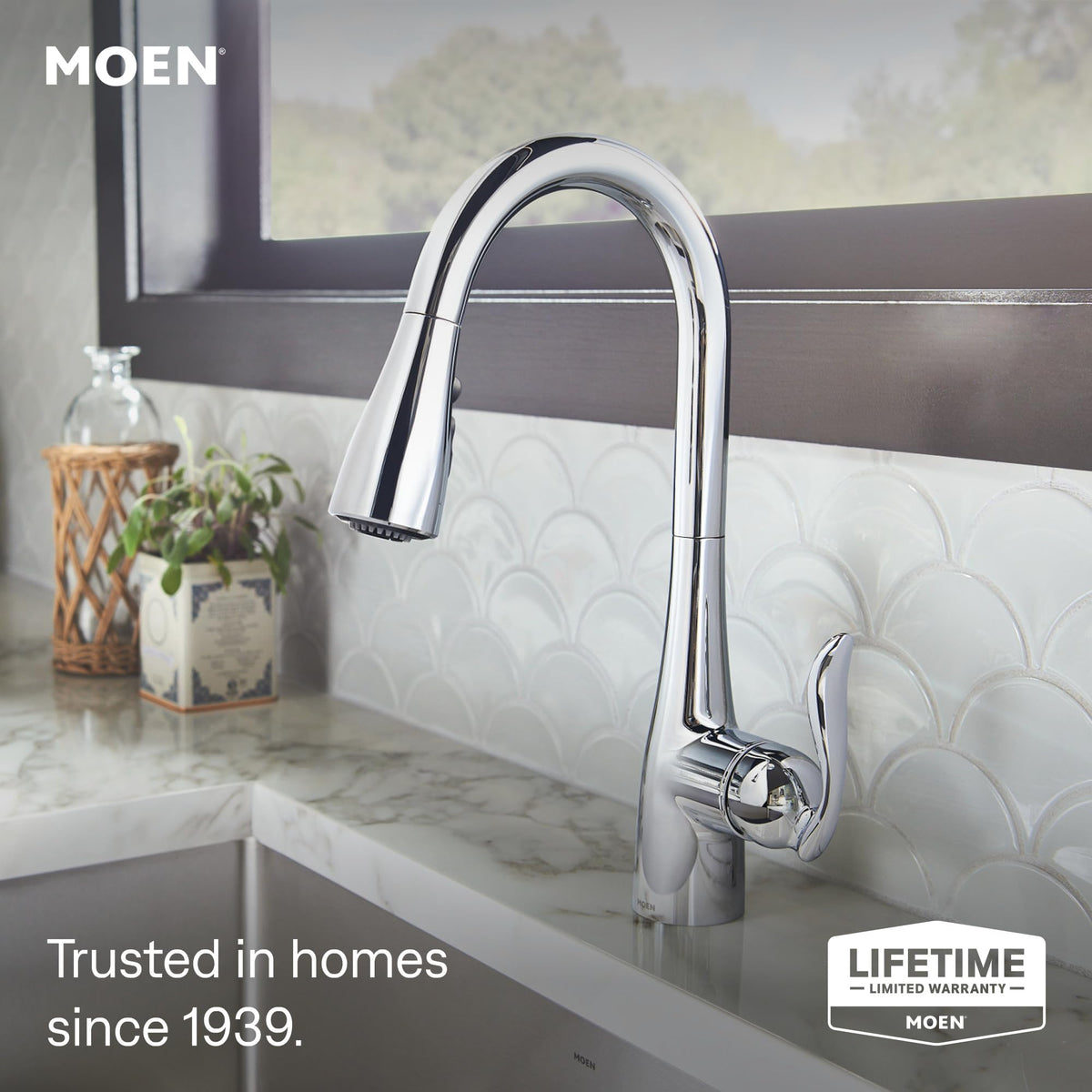 Moen Arbor Spot Resist Stainless One-Handle Pulldown Kitchen Faucet with Sprayer and a Reflex Docking System, Kitchen Sink Faucet Featuring Power Boost for a Faster Clean, 7594SRS