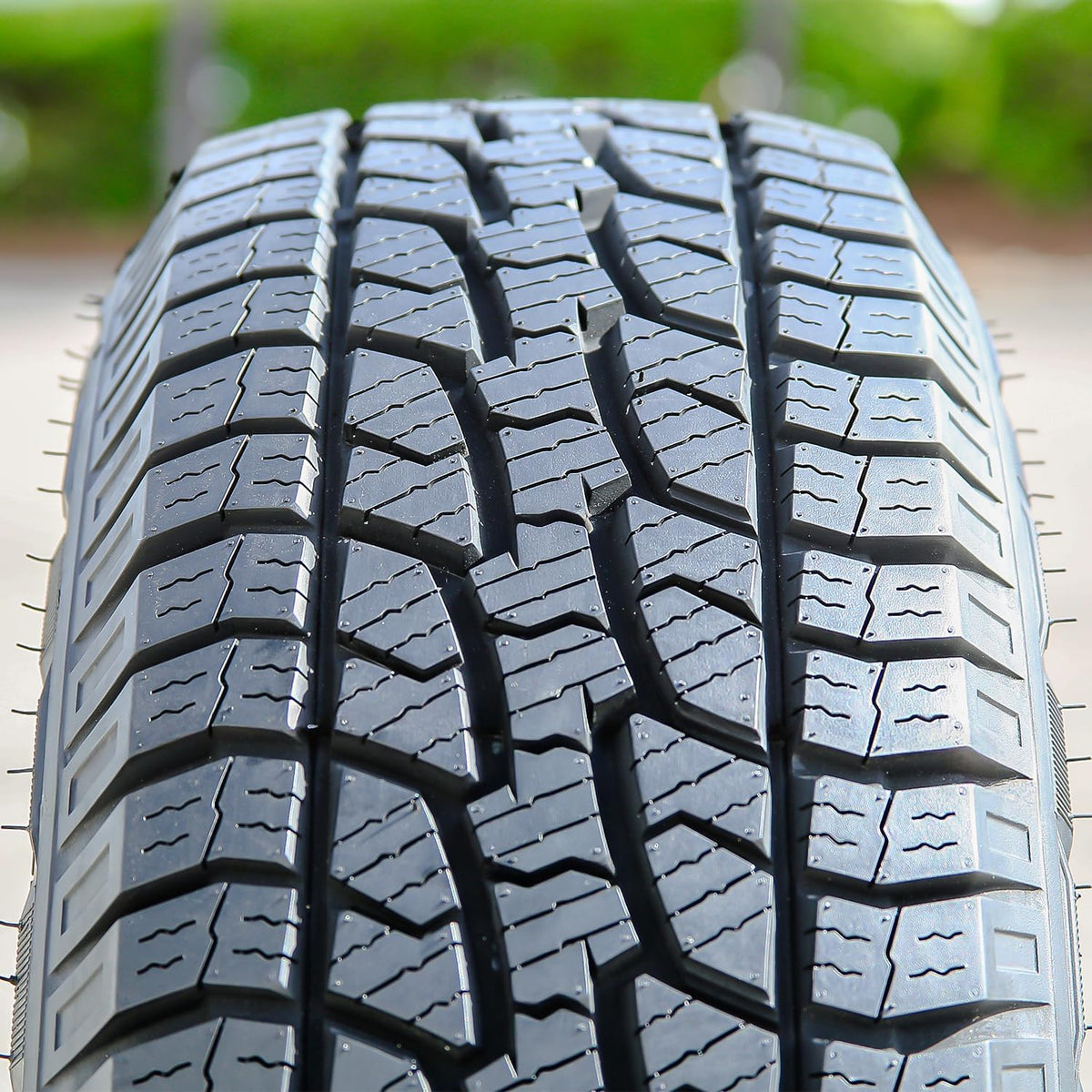 LT275/70R18 125/122S E/10 BW WESTLAKE SL369 ALL TERRAIN, Black