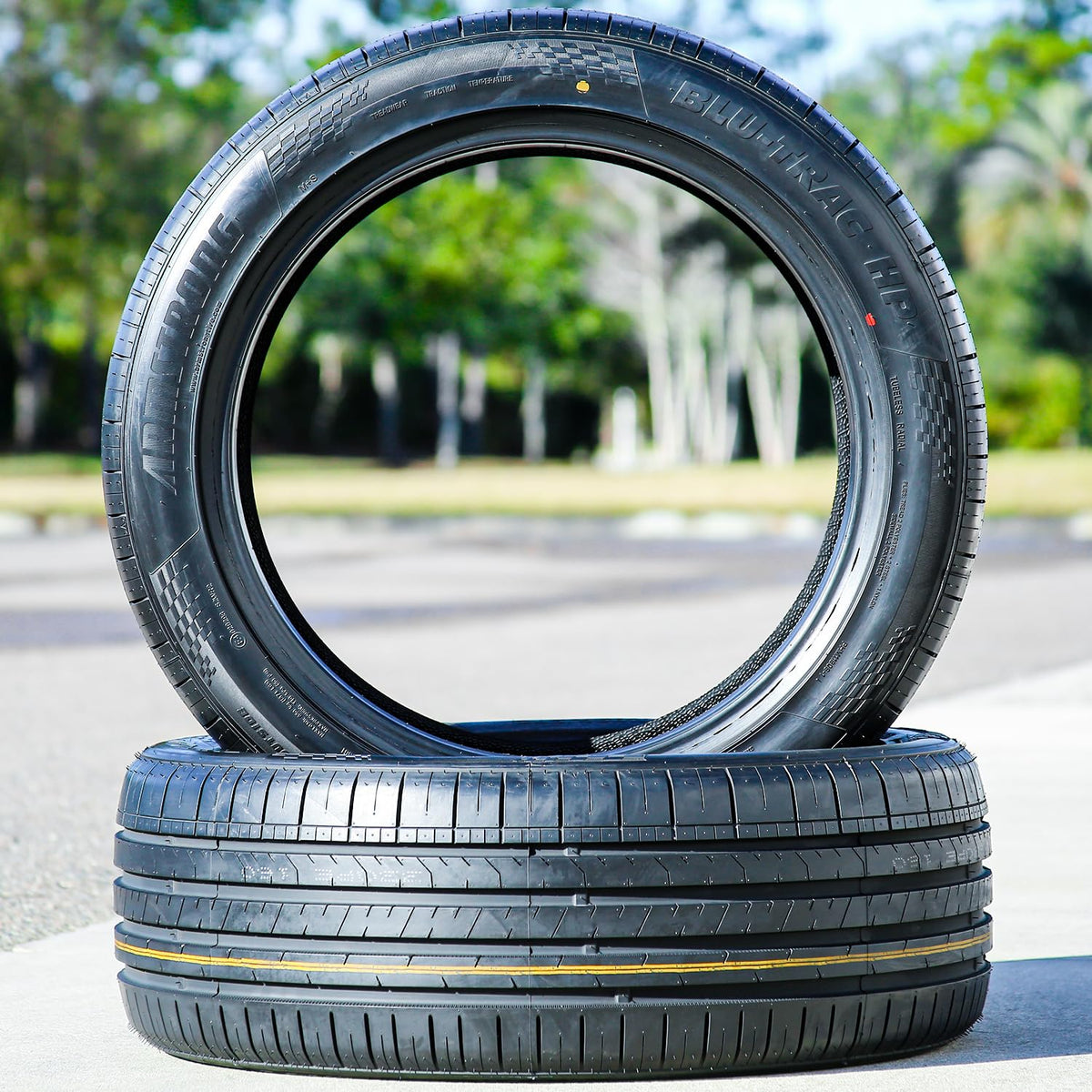 Armstrong Blu-Trac HP 235/45R18 98W XL All Season Passenger Tire