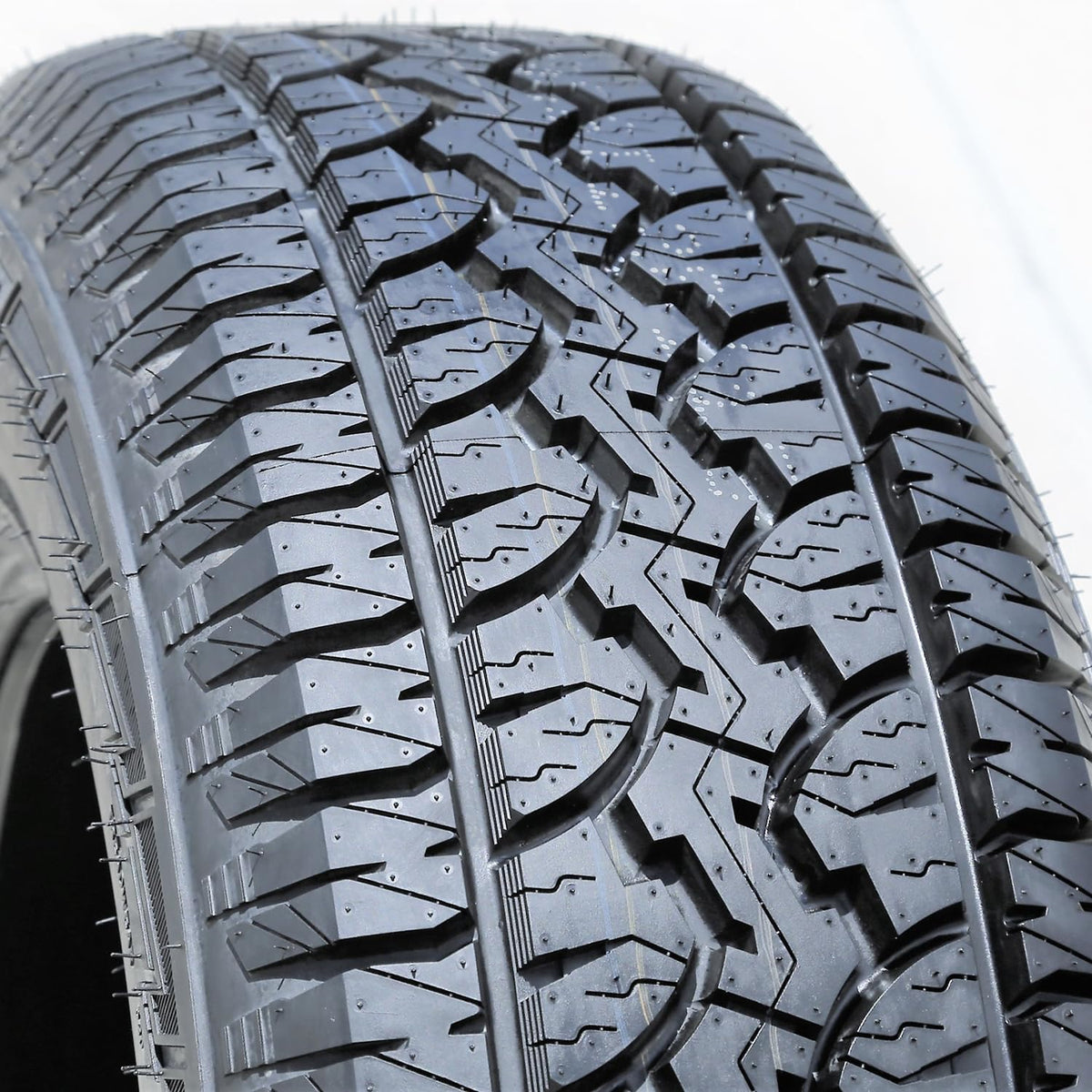 GT Radial Adventuro AT3 P235/75R15 105S OWL,One Size