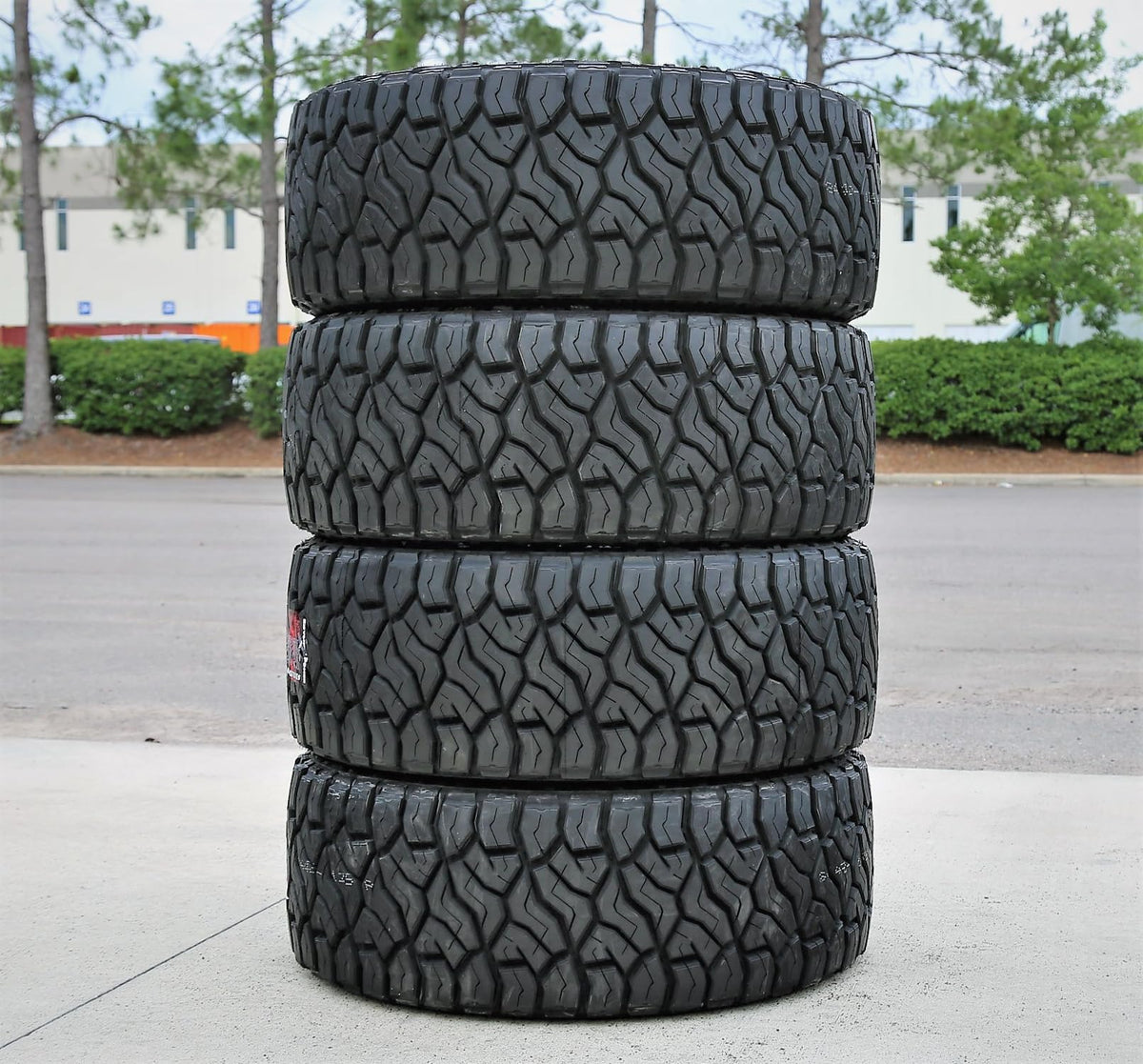 Venom Power Terra Hunter R/T+ LT35X11.50R20 Rugged Terrain E (10 Ply) Tire