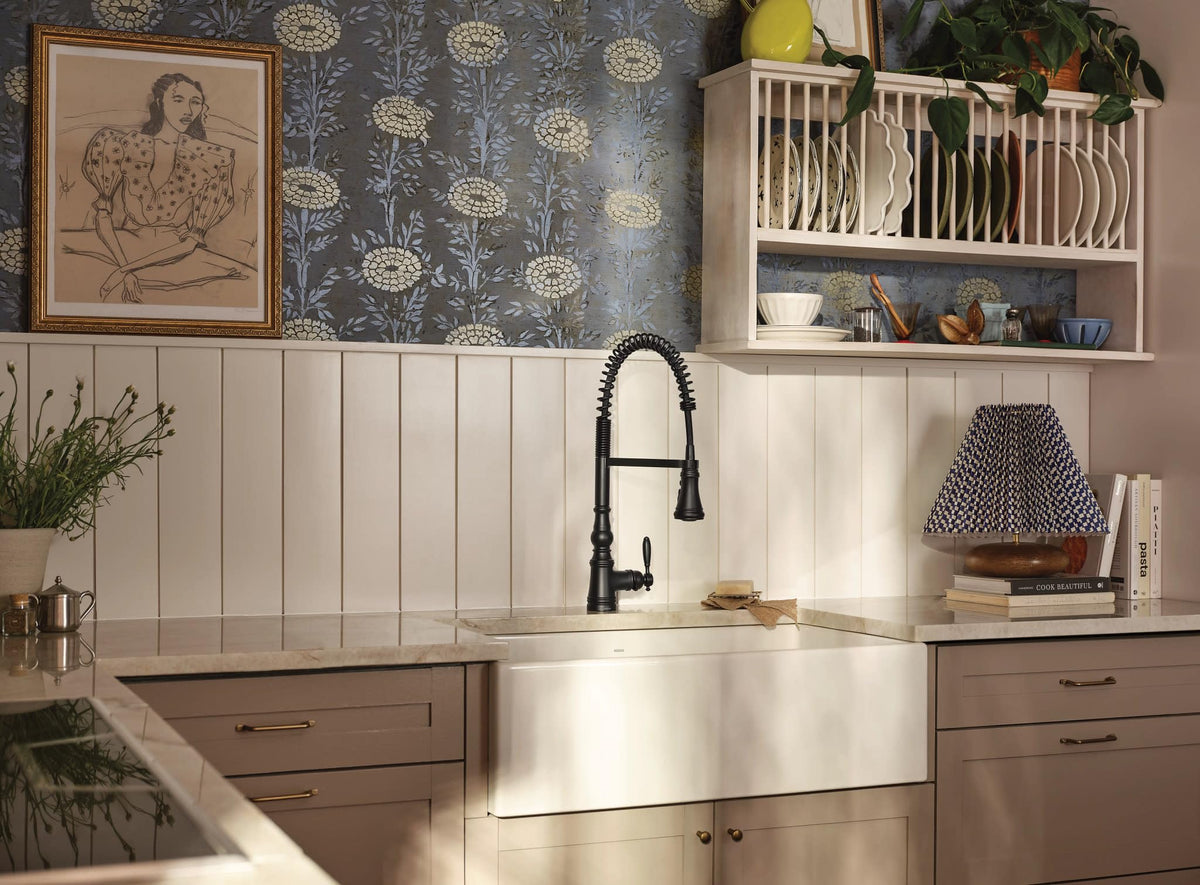 Moen Weymouth Oil Rubbed Bronze Motionsense Wave Touchless Kitchen Faucet, Traditional Spring Kitchen Sink Faucet with Pulldown Sprayer and Hands-Free Sensor, S73104EWORB
