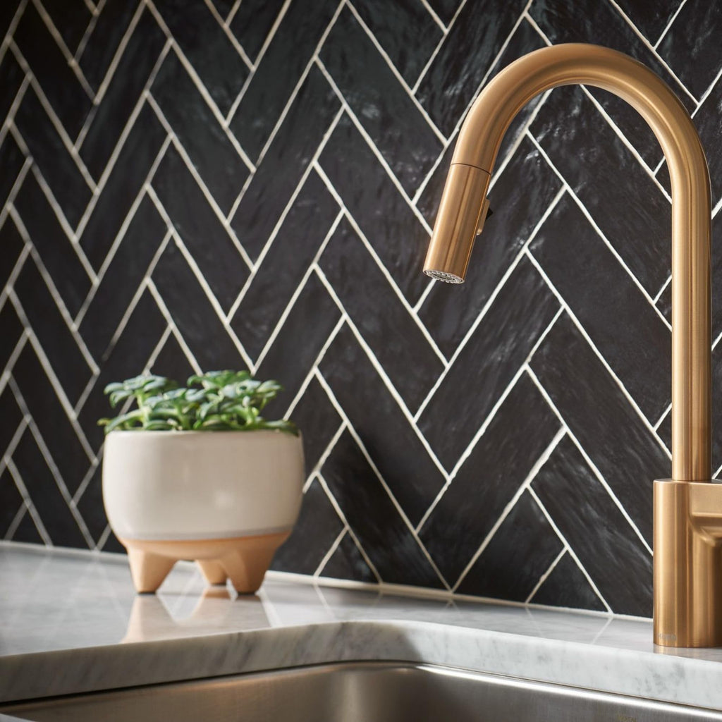 Moen Align Spot Resist Stainless Pulldown Kitchen Faucet, Single Hole, Modern Spring Style with Pre-Rinse and Power Boost Pull Down Sprayer, Easy Installation, 5923SRS