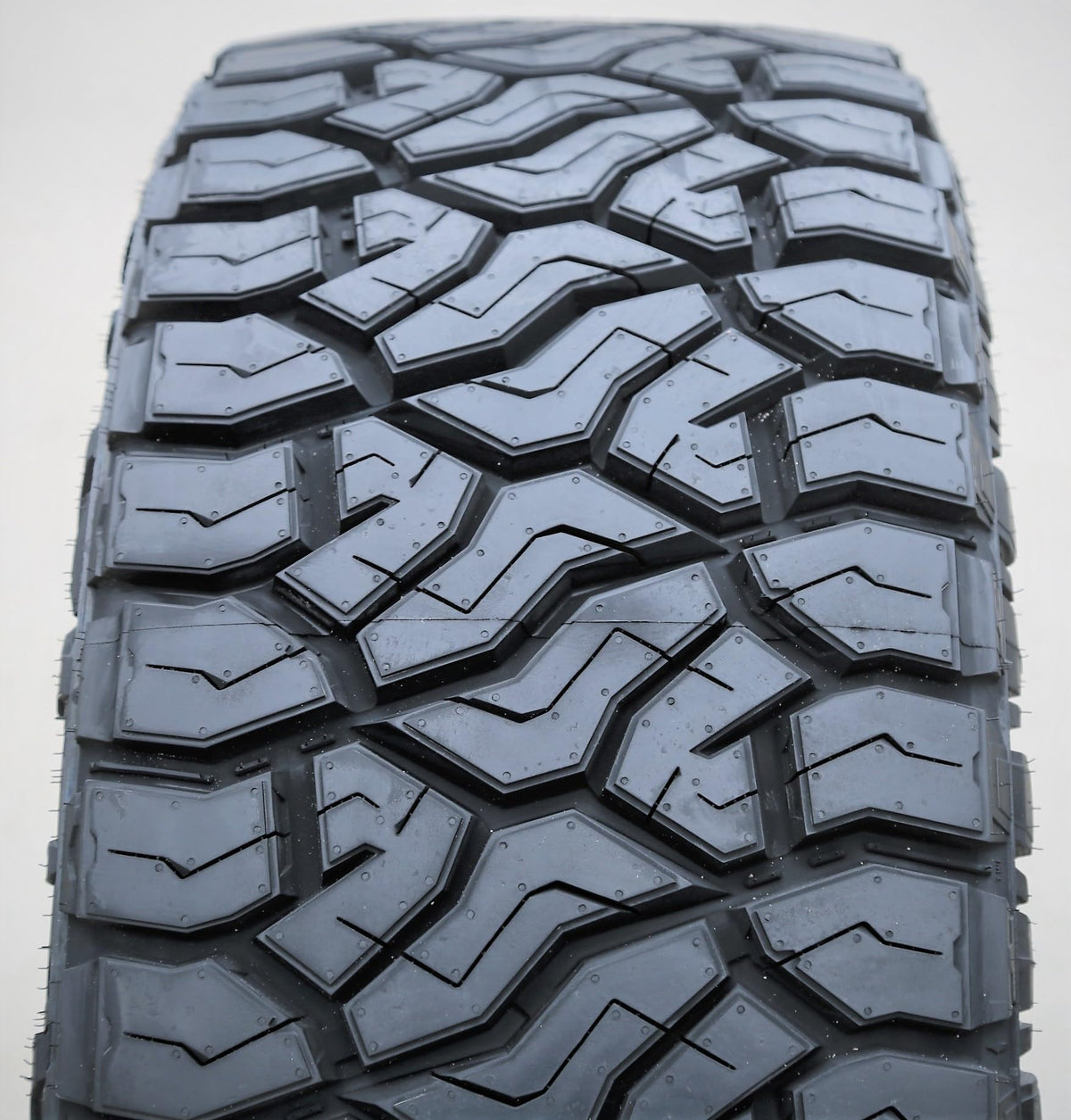 Venom Power Terra Hunter R/T+ LT35X11.50R20 Rugged Terrain E (10 Ply) Tire